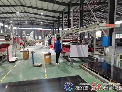 周乾坤率隊實地調(diào)研重點項目建設推動包裝裝潢印刷產(chǎn)業(yè)提質(zhì)升級